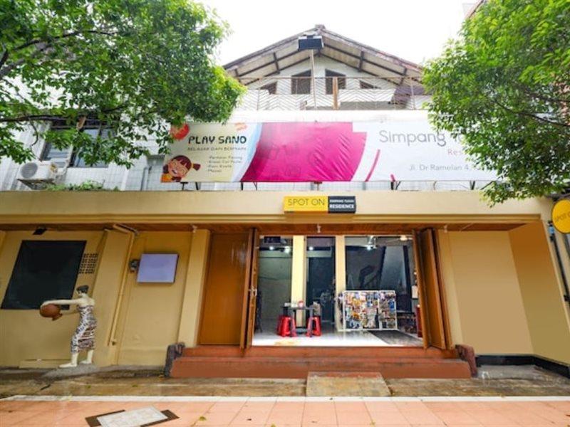 Oyo 2240 Simpang Tujuh Residence Kudus المظهر الخارجي الصورة