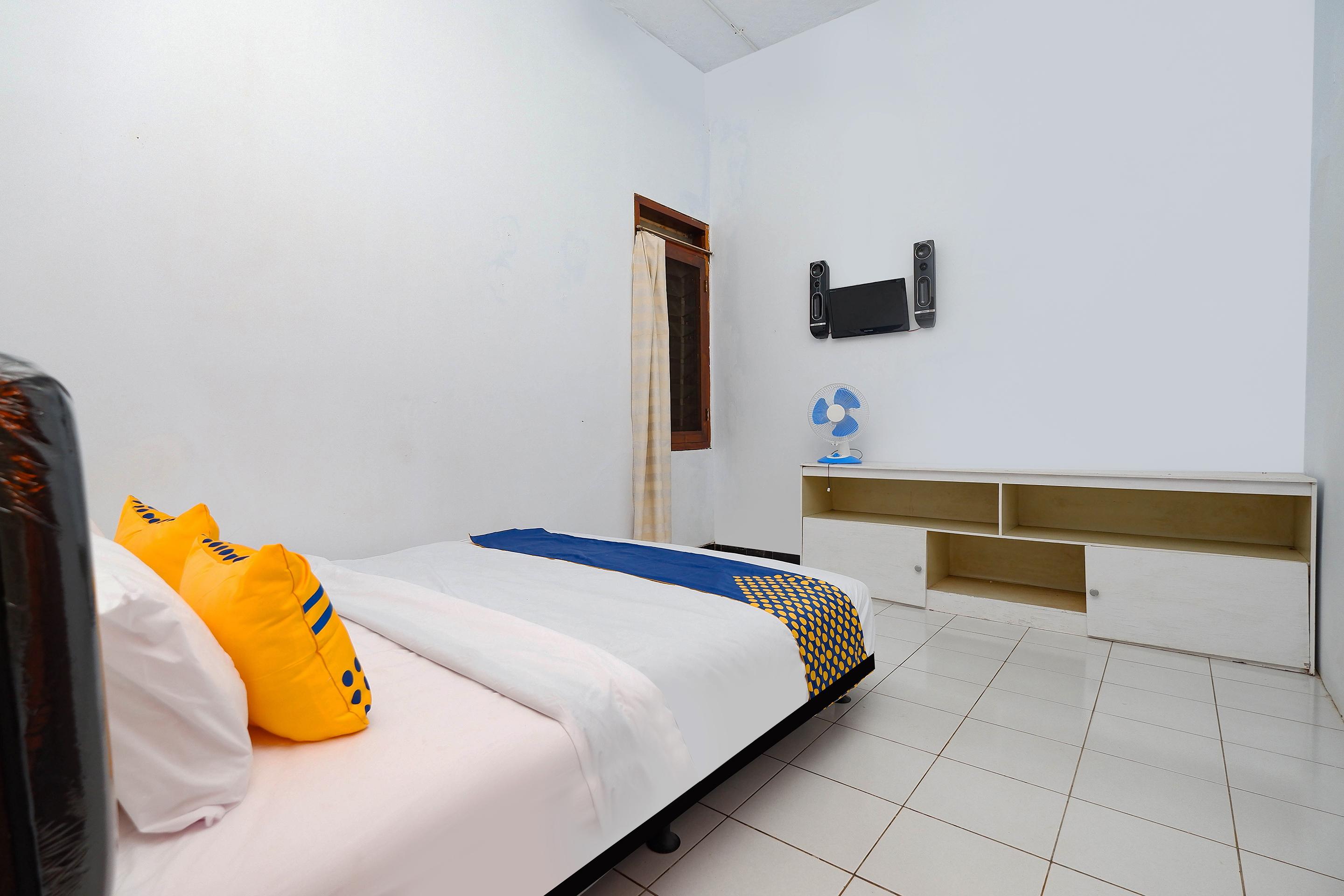Oyo 2240 Simpang Tujuh Residence Kudus المظهر الخارجي الصورة
