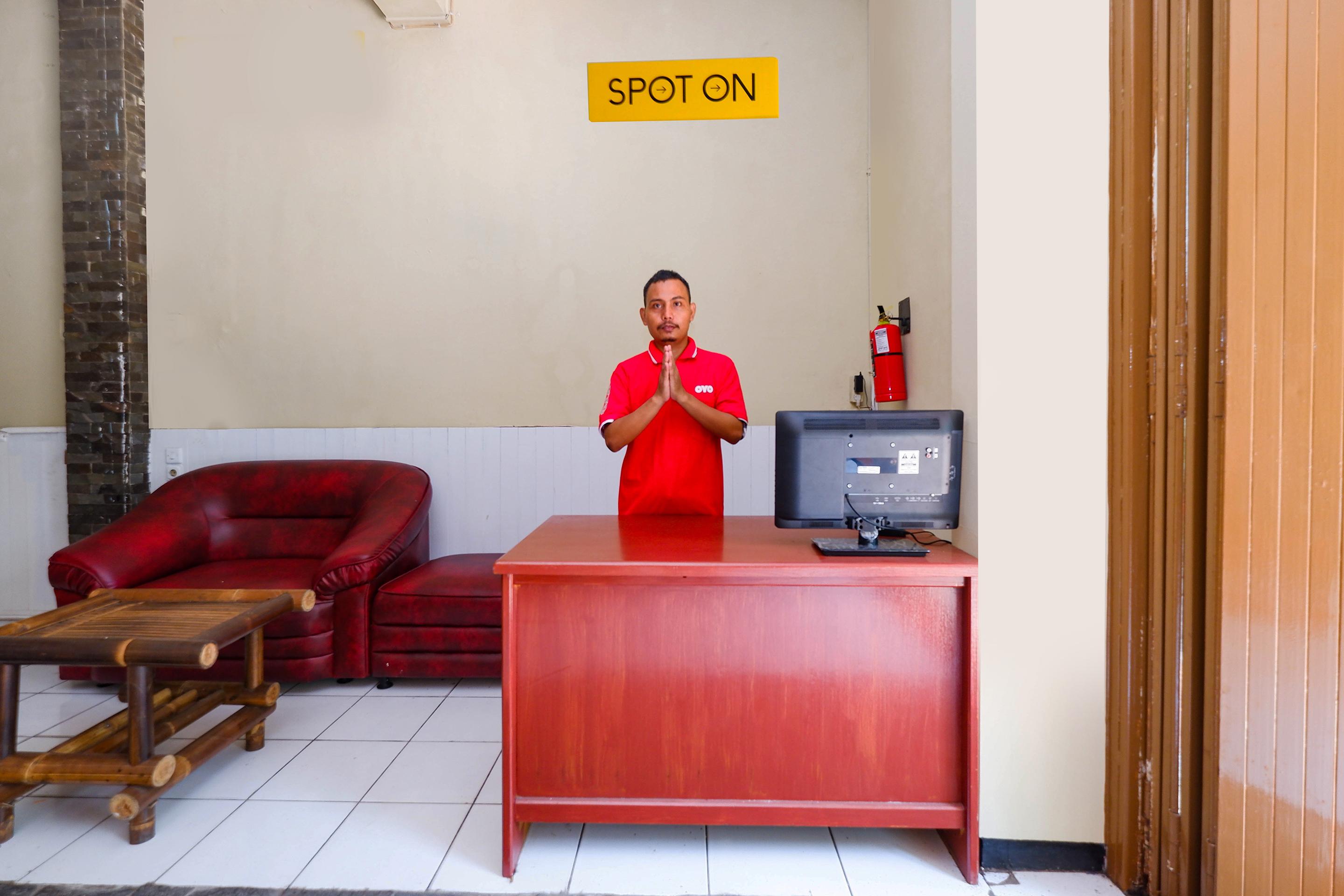 Oyo 2240 Simpang Tujuh Residence Kudus المظهر الخارجي الصورة